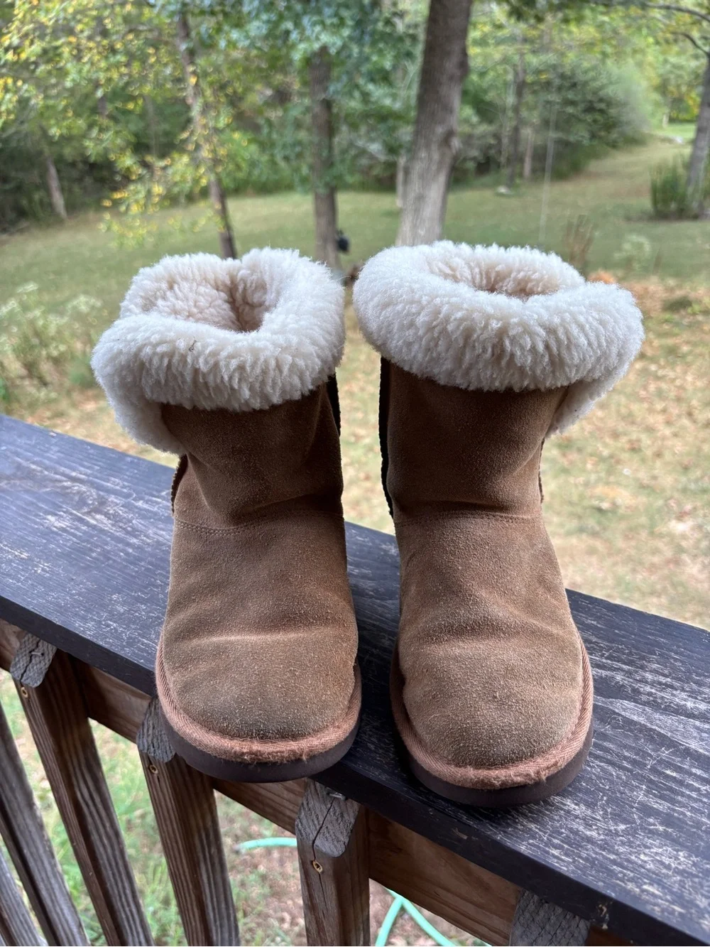 UGG Australia Brown Suede Shearling Boots Kids Size 3 EU 33 Fold Over Cuff
